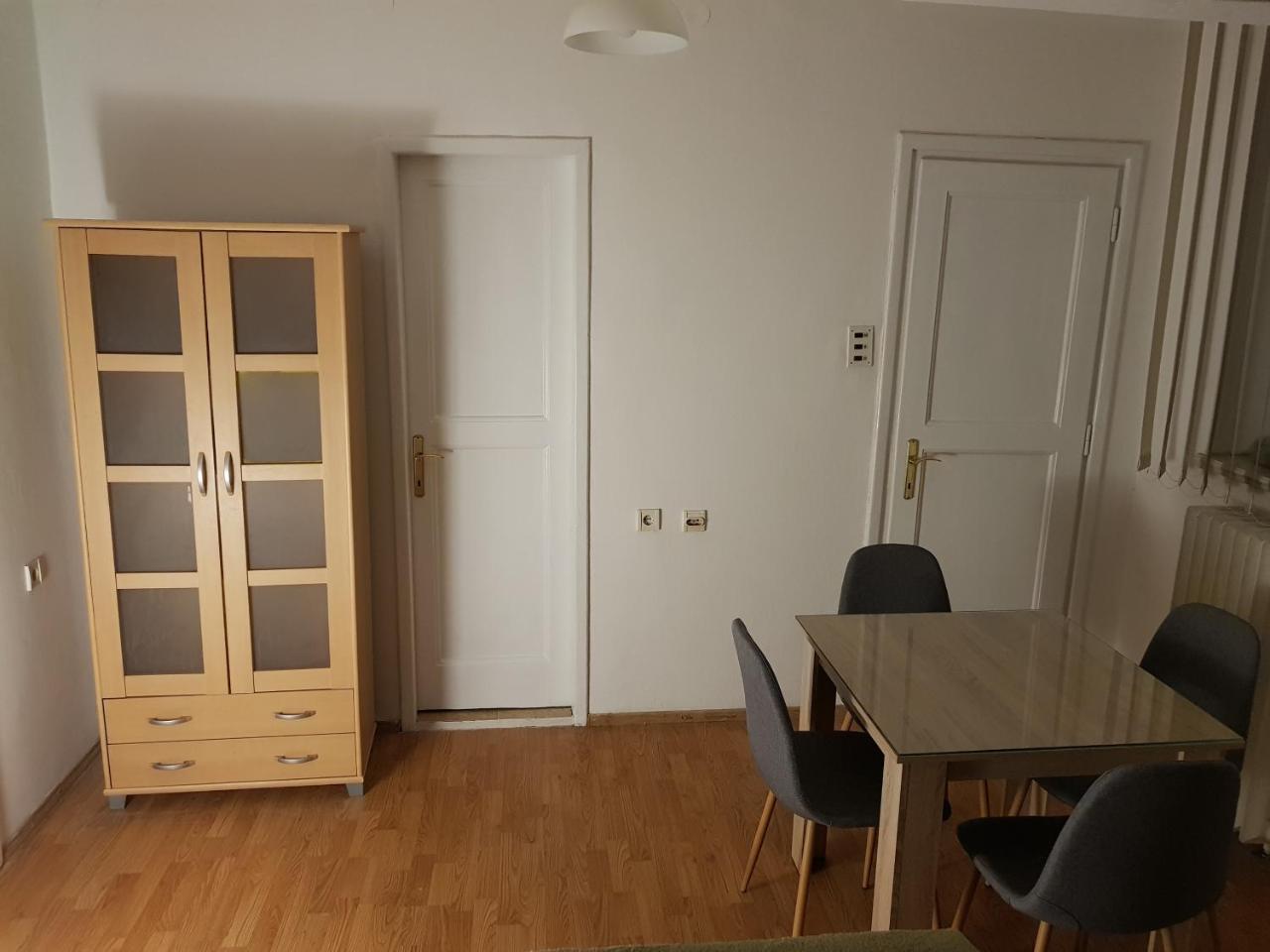 Sara Apartment バニャ・ルカ エクステリア 写真